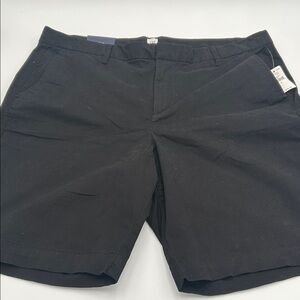 GAP Women's Classic Black Bermuda shorts